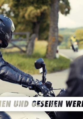 Motorradfahrer sehen und gesehen werden - Symbolbild